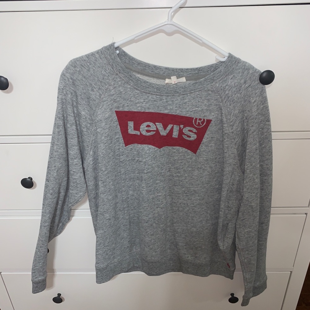 levi’s crewneck